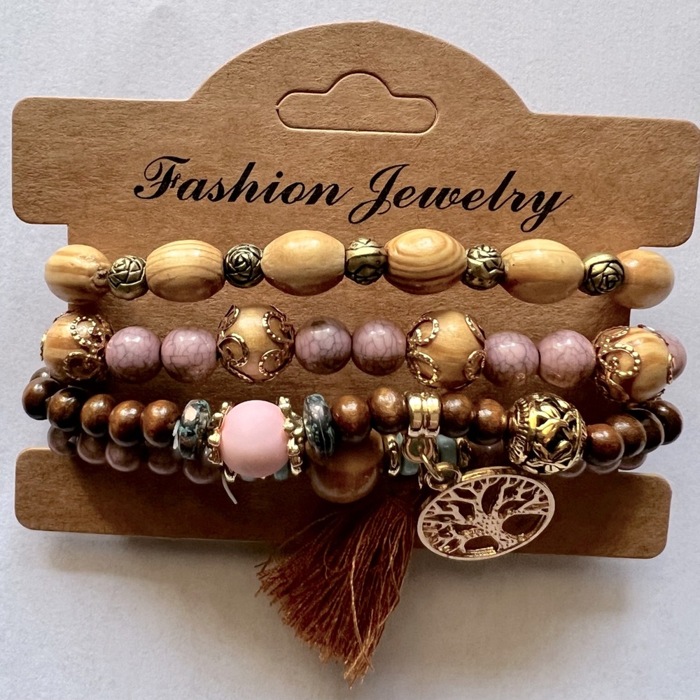 Four Piece Bracelet Set. Great Quality and Beautiful Design.